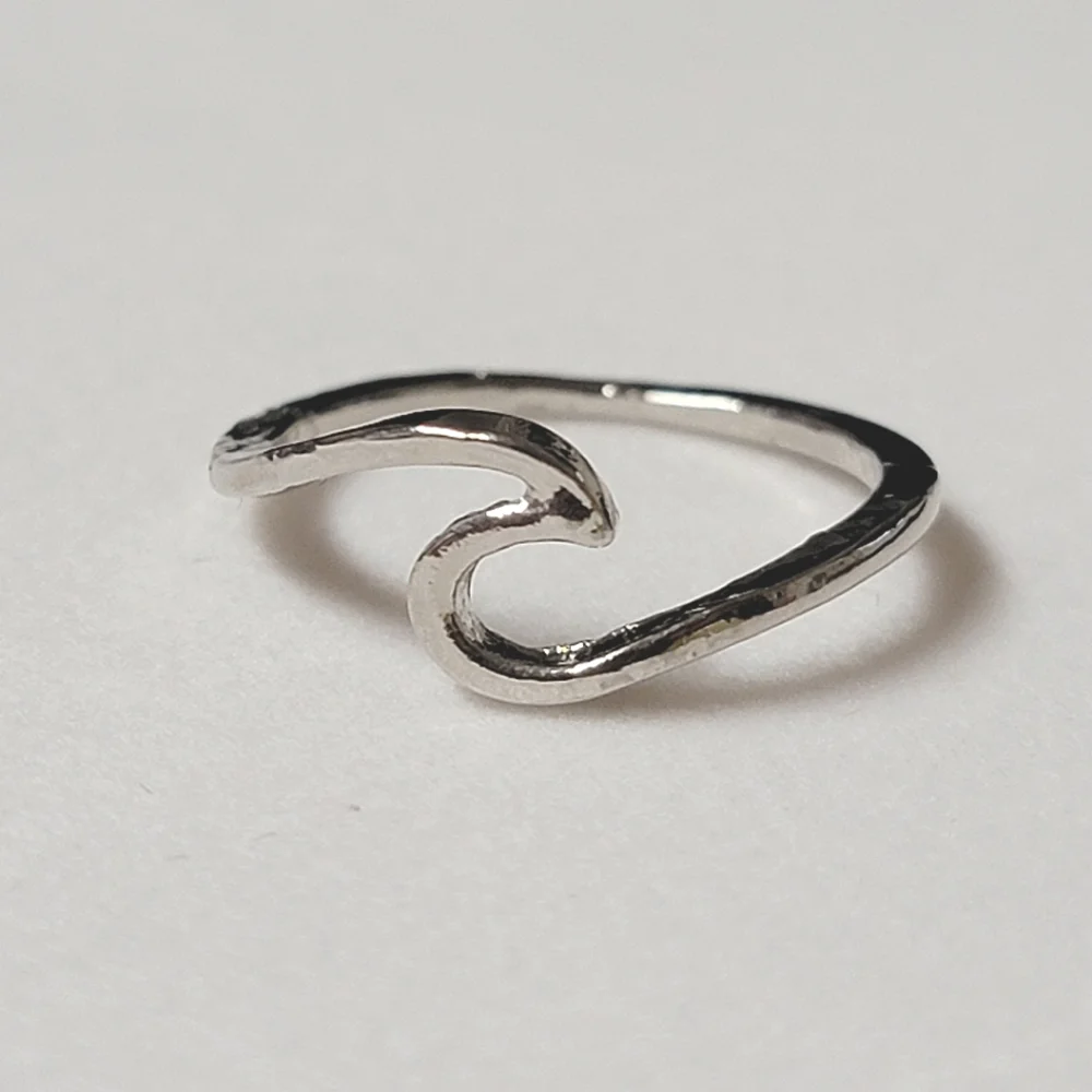 Wave Ring Silver Tone